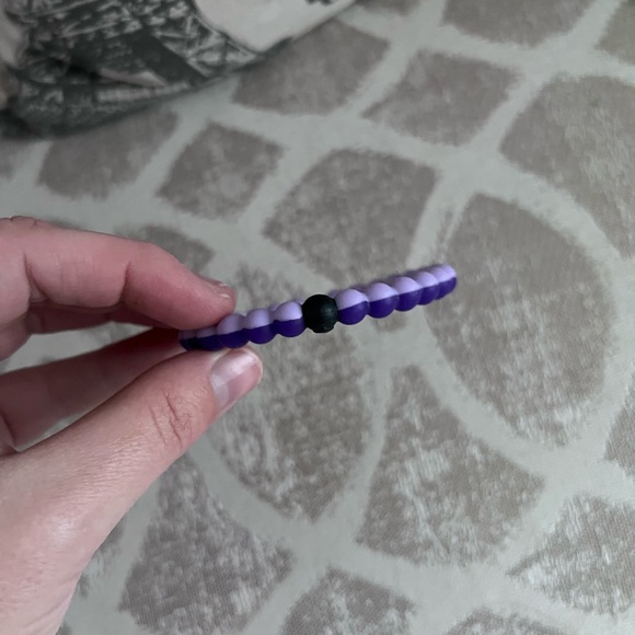 NWOT Authentic Lokai bracelet. Size XL - Picture 3 of 3